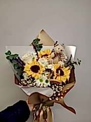 Ayçiçeği ve Papatya Buketi